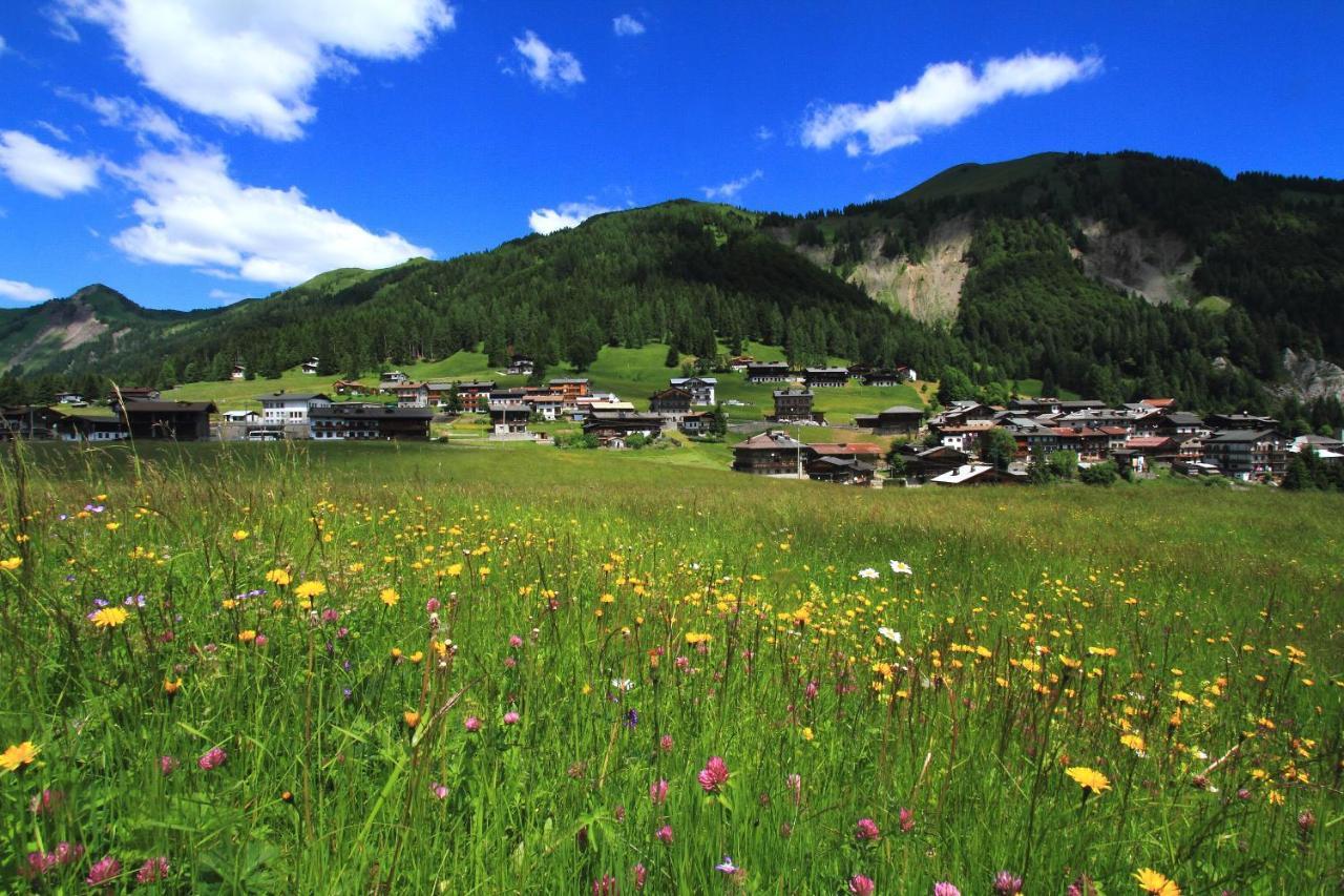 Neider Hotel Sauris Buitenkant foto