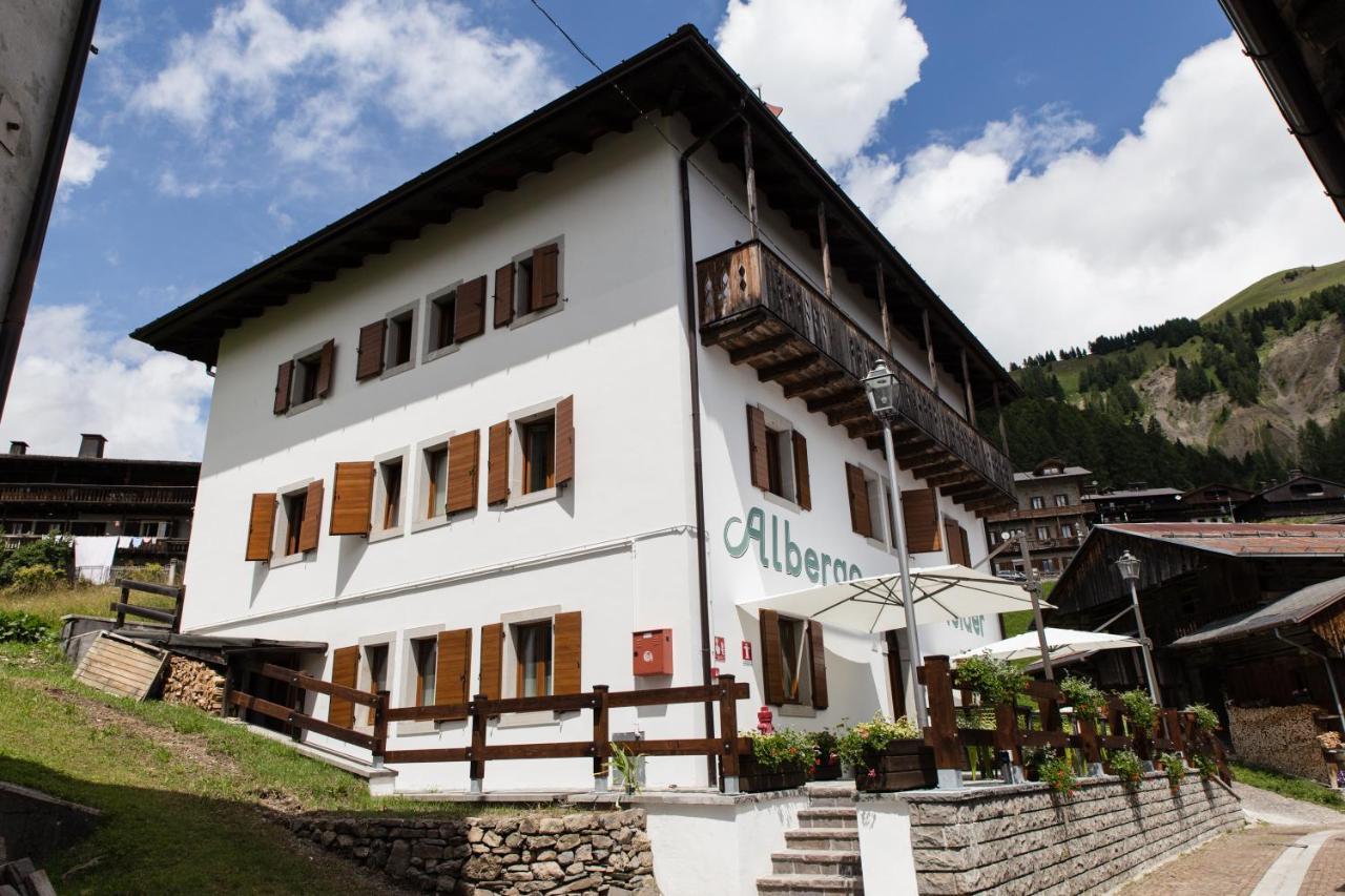 Neider Hotel Sauris Buitenkant foto