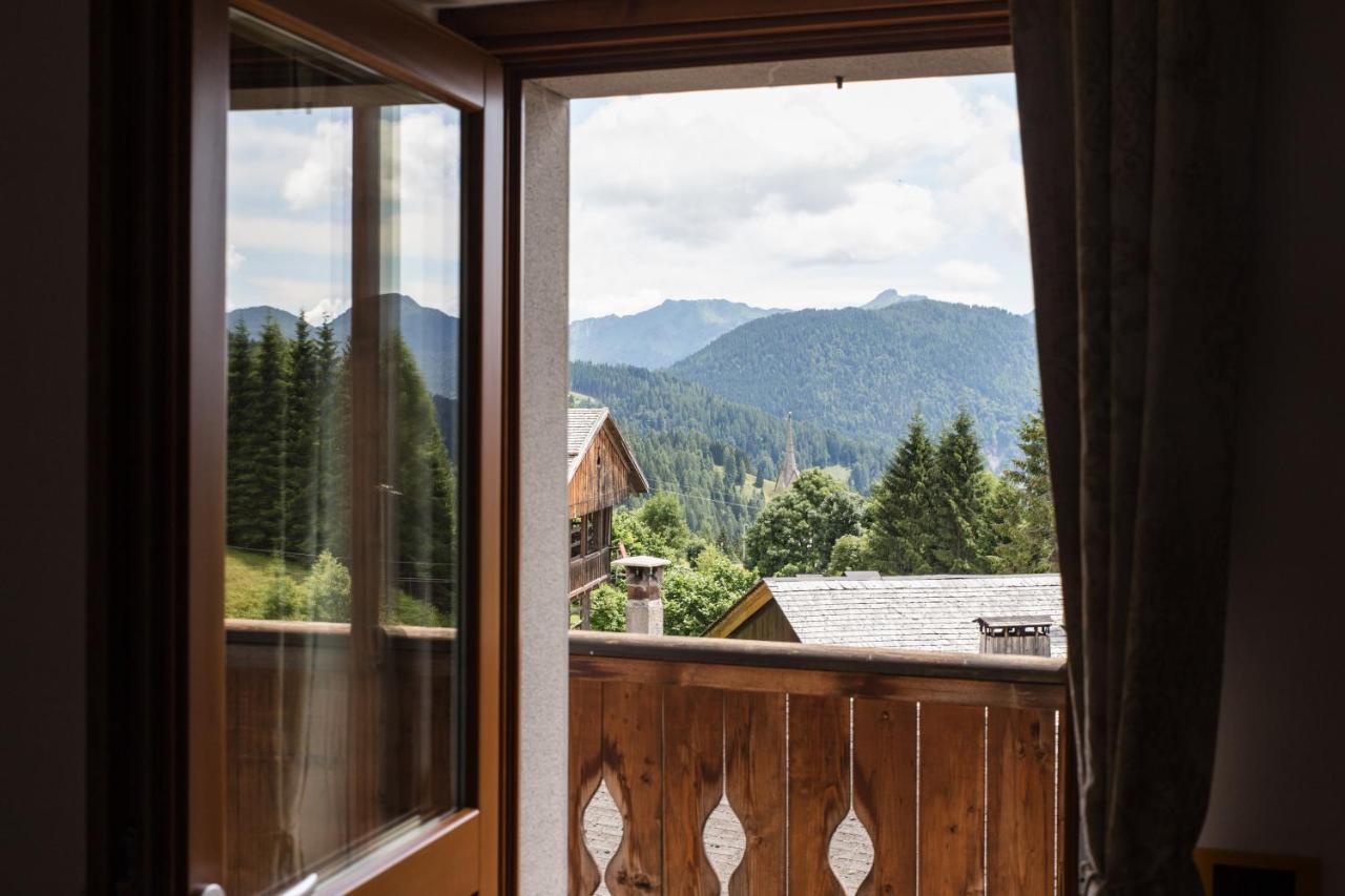 Neider Hotel Sauris Buitenkant foto