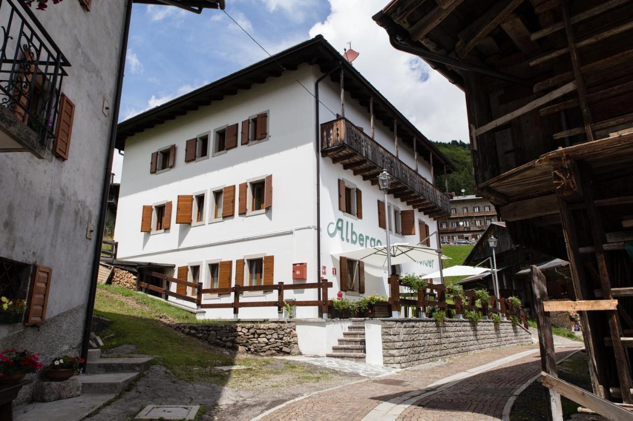 Neider Hotel Sauris Buitenkant foto